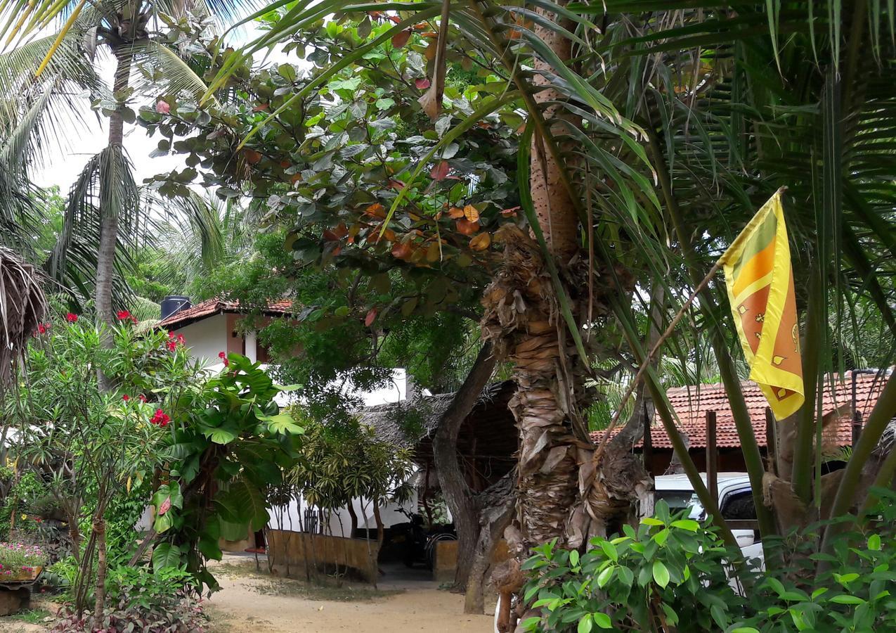 Natural Cabanas Kanattegoda Esterno foto